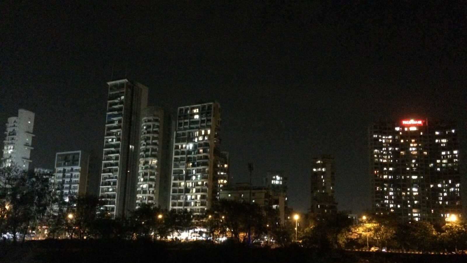 Living the Tech Life: Your Guide to Finding a flats for rent in Nerul Navi Mumbai